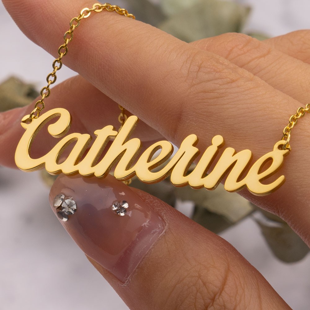Personalized 18K Gold Classic Name Necklace for Her