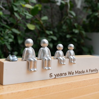 Personalized 7 Years We Made A Family Sculpture Figurines Anniversary Gift 