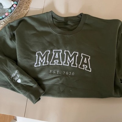 Personalized Mama Embroidered Sweatshirt Hoodie Heartful Gift Ideas For Mom Grandma