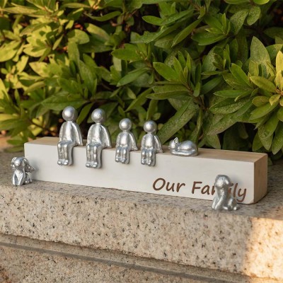 Personalized Family Sculpture Figurines Family Christmas Gift for Mom, Dad